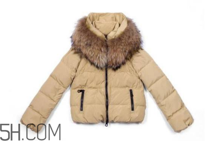 羽絨服出毛是怎么回事？羽絨服怎么清洗干凈？