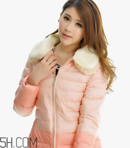 輕薄羽絨服保暖嗎？羽絨服的充絨量標(biāo)準(zhǔn)多少？