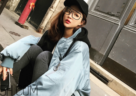 oversize羽絨服適合什么人穿？羽絨服的優(yōu)缺點