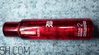 羽西靈芝水油不油？適合油皮嗎？