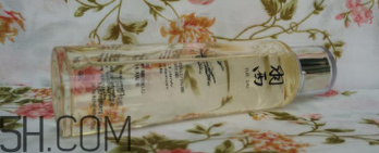 羽西蟲(chóng)草新肌水有什么功效？適合什么膚質(zhì)？