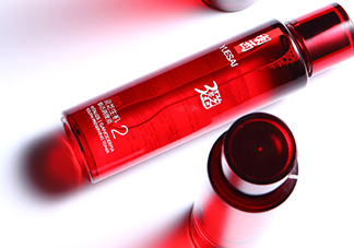 羽西靈芝水油不油？適合油皮嗎？