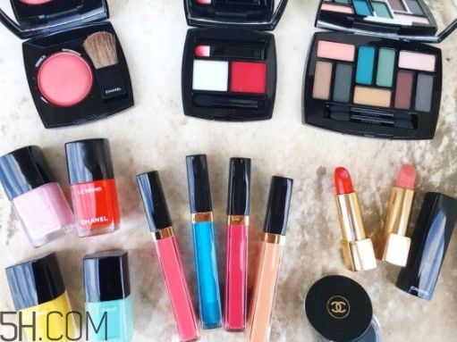 香奈兒獅子高光多少錢？香奈兒浮雕獅子高光色號(hào)試色