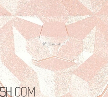 香奈兒獅子高光多少錢？香奈兒浮雕獅子高光色號(hào)試色