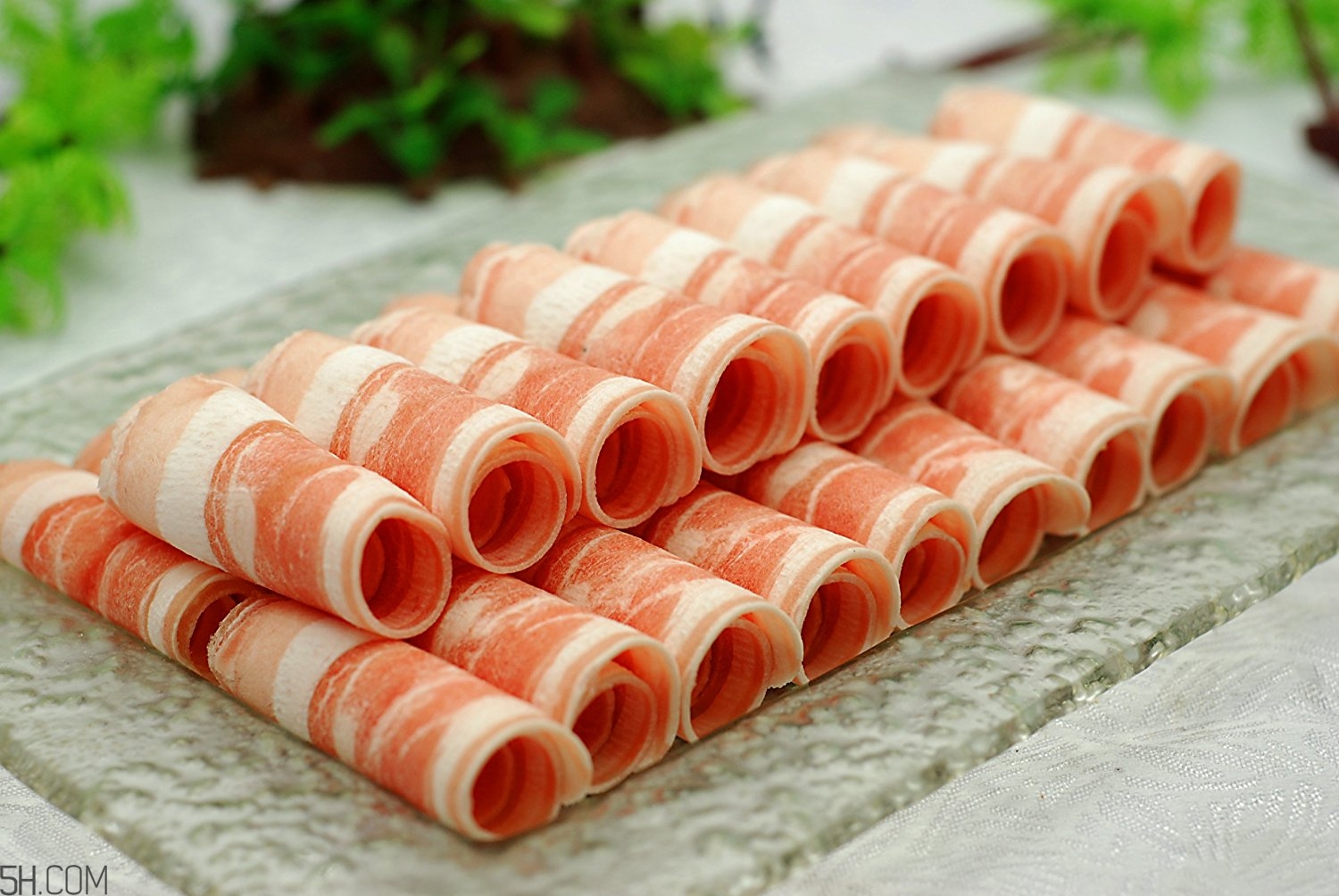 羊肉和香蕉可以一起吃嗎？吃了羊肉可以吃香蕉嗎？