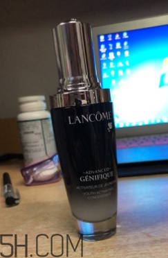 肌底液和精華有什么區(qū)別？蘭蔻小黑瓶可以單獨(dú)用嗎？