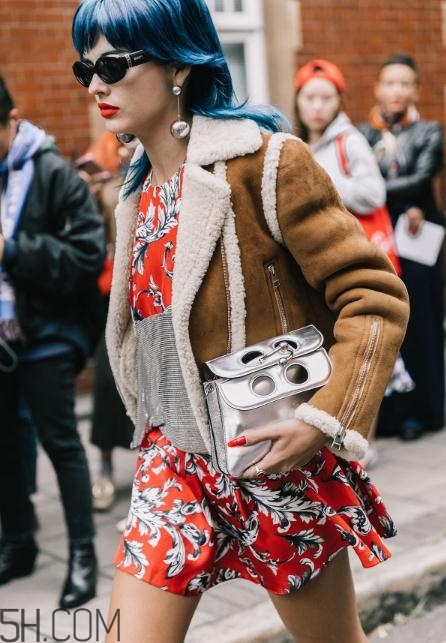 皮毛一體里面怎么搭配？皮毛一體內搭什么好看？