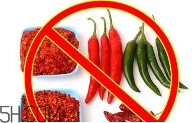 扁桃體發(fā)炎可以吃哪些水果？扁桃體發(fā)炎和咽喉炎有什么區(qū)別？