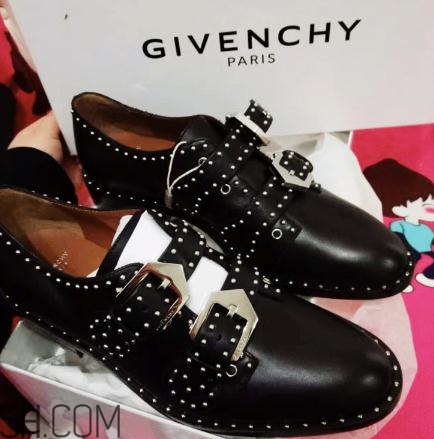 紀梵希的鞋子多少錢？紀梵希鞋子正品價格