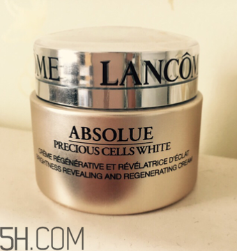 蘭蔻菁純眼霜與小黑瓶眼霜有什么區(qū)別？哪個(gè)好用？