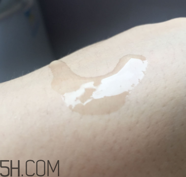 蘭蔻美膚修護美容液可以代替乳液嗎？什么功效？