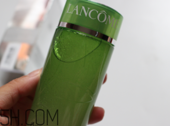 蘭蔻水光潤養(yǎng)美容液油不油？適合油皮嗎？