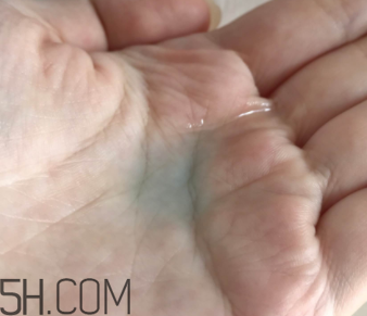 蘭蔻藍(lán)水與粉水、美膚修護(hù)美容液有什么區(qū)別？哪個好用？