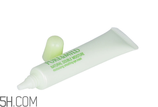 貼眼膜之后要涂眼霜嗎？20多歲用什么眼霜好？