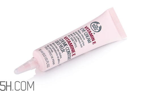 貼眼膜之后要涂眼霜嗎？20多歲用什么眼霜好？