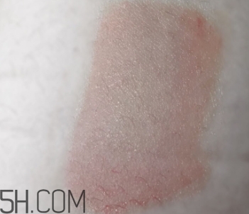 mac唇釉怎么涂？mac棒棒糖唇釉怎么涂均勻