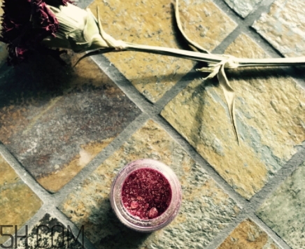 mac魅可人魚(yú)姬眼影日常嗎？mac魅可人魚(yú)姬眼影是什么顏色