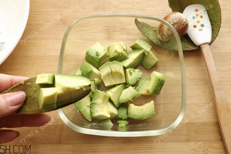 牛油果和雞蛋能一起吃嗎？牛油果和雞蛋的做法有哪些？