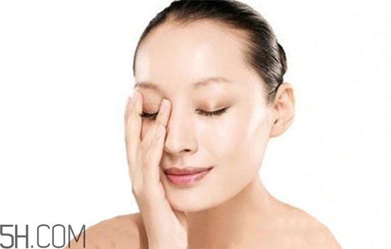 眼霜分幾種？眼霜和眼部精華一樣嗎？