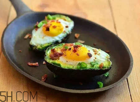 牛油果和蝦能一起吃嗎？吃完牛油果可以吃蝦嗎？