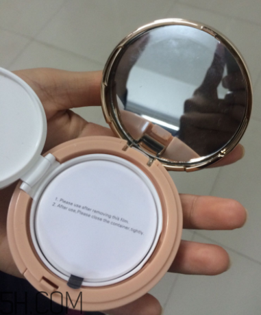 韓熙貞礦物氣墊霜油不油？適合油皮嗎？