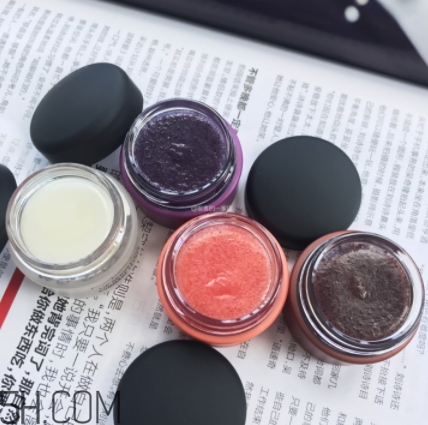 mac唇部磨砂膏哪種味道好？mac唇部磨砂膏不同顏色區(qū)別