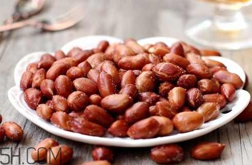 油炸花生米不脆了怎么辦 油炸花生米為什么不脆 油炸花生米不脆了怎么辦 油炸花生米為什么不脆