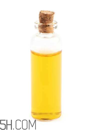 甘油會讓皮膚變黃嗎？甘油要怎么使用？