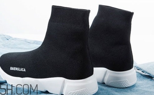 黑絨面的鞋子臟了怎么辦？黑絨鞋子怎么保養(yǎng)？