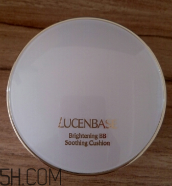 透真氣墊BB霜卡粉嗎？透真氣墊BB霜浮粉嗎？