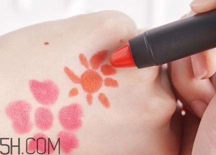 ozisa蠟筆口紅色號(hào) 泰國(guó)ozisa蠟筆口紅試色 ozisa蠟筆口紅色號(hào) 泰國(guó)ozisa蠟筆口紅試色