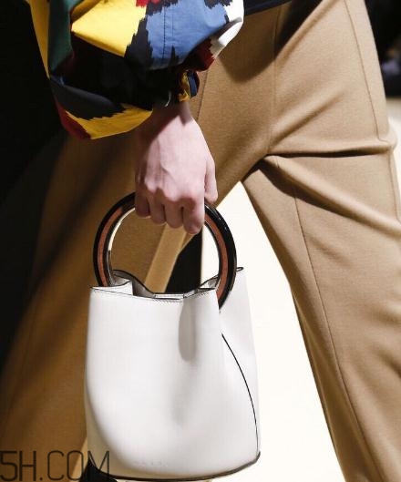 marni水桶包多少錢？marni水桶包價(jià)格