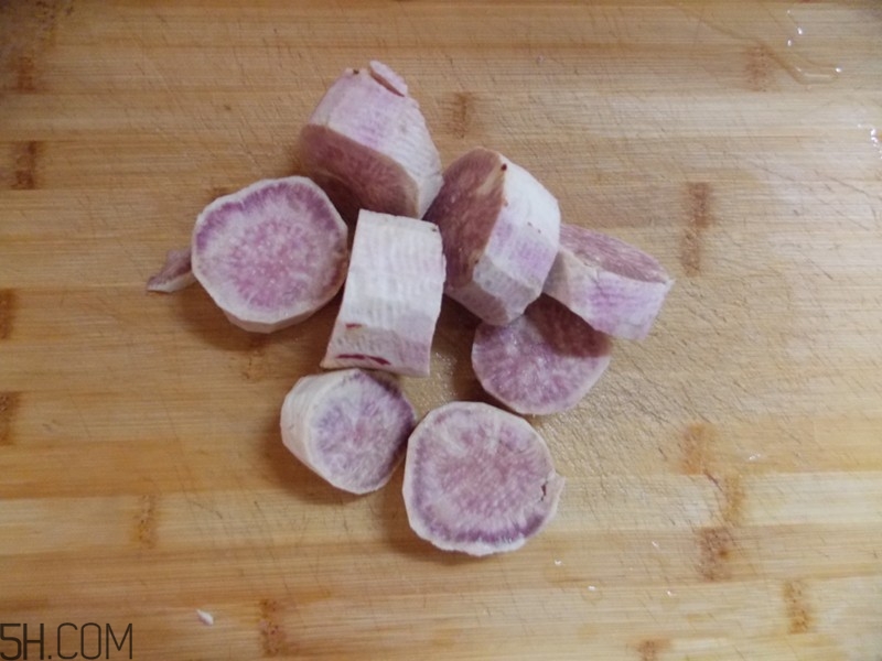 紅豆薏米能和玉米一起煮嗎？紅豆薏米加玉米有什么好處？