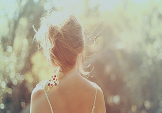 甲狀腺腫大和甲亢的區(qū)別有哪些？甲狀腺腫大適合吃什么食物？