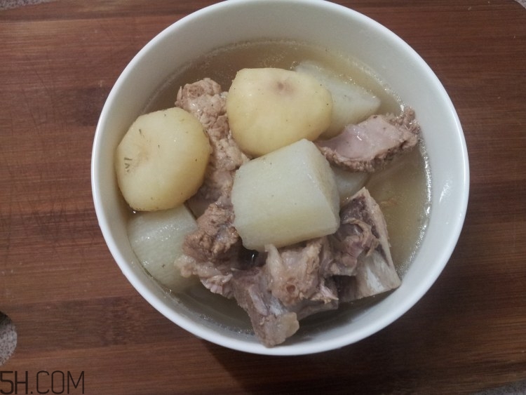 馬蹄和山藥能一起煲湯嗎？山藥和馬蹄能一起吃嗎？