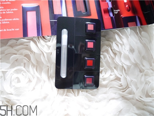 雅詩蘭黛傾慕液態(tài)唇膏價格 傾慕液體唇膏使用方法 雅詩蘭黛傾慕液態(tài)唇膏價格 傾慕液體唇膏使用方法