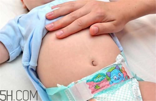 嬰幼兒腹脹要怎樣按摩？寶寶吃奶睡著了怎么辦？