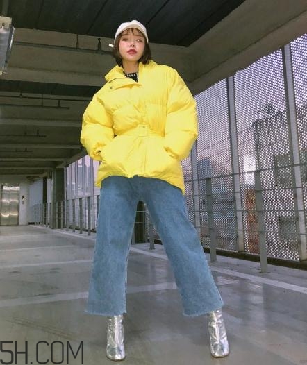 面包服配闊腿褲好看嗎？面包服搭配闊腿褲圖片