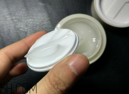 牛爾白玉蘭凍膜什么功效？牛爾白玉蘭凍膜熟齡肌適合嗎？