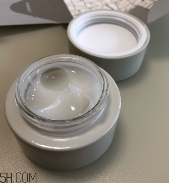 牛爾白玉蘭凍膜什么功效？牛爾白玉蘭凍膜熟齡肌適合嗎？