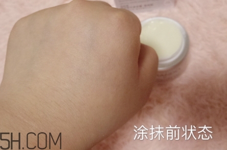 自然堂化妝品多少錢一套？