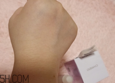 自然堂化妝品多少錢一套？