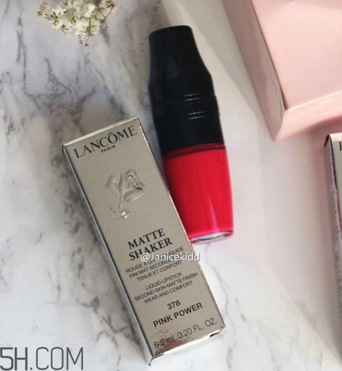 蘭蔻搖搖樂啞光唇釉186是什么顏色？蘭蔻氣墊光霧唇露試色