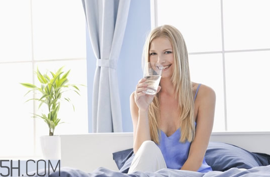 喝開水兌冷水好不好？開水兌冷水是陰陽水不宜喝嗎？