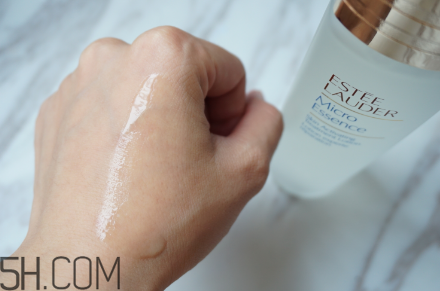 香奈兒和雅詩蘭黛護膚品哪個好？雅詩蘭黛肌底微精華使用測評