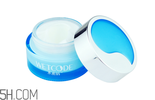 補(bǔ)水霜適合什么膚質(zhì)？天天用補(bǔ)水霜的好處