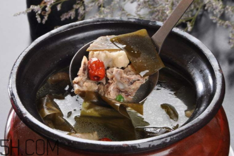 海帶湯為什么有粘液 海帶中特殊的成分所致 海帶湯為什么有粘液 海帶中特殊的成分所致