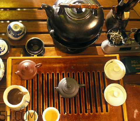 雨前龍井和明前龍井哪個好？雨前龍井口感如何