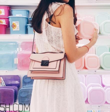 loeffler randall包包怎么樣？簡潔大方潮流的選擇