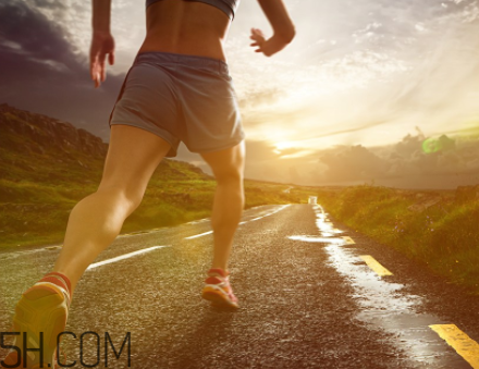 跑步不穿內(nèi)褲會(huì)影響性功能？跑步穿內(nèi)褲很有必要！